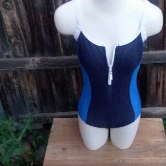 Nautica Excellent Navy Swim Suit - Picture 4 of 6